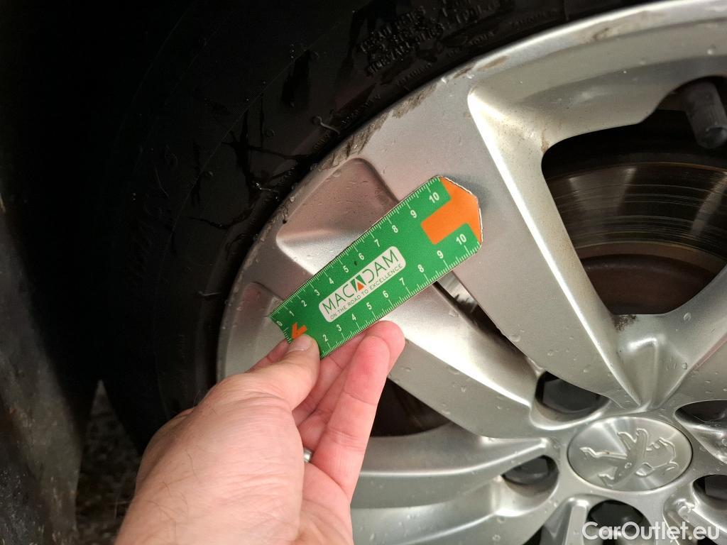  Peugeot  308  SW Active Business 1.5 HDi 130CV BVA8 E6d #46