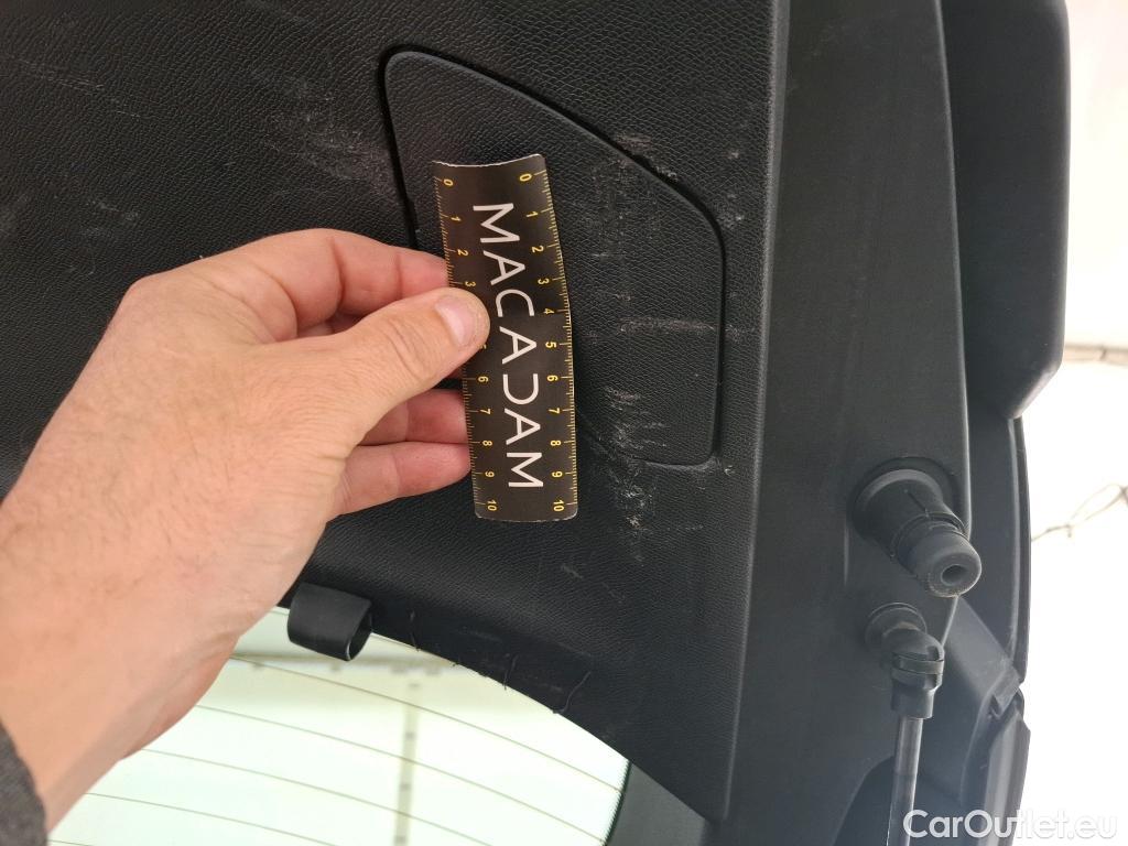  Peugeot  308 PEUGEOT  / 2017 / 5P / Berline BlueHDi 130 EAT8 S&S ALLURE BUSINESS #32