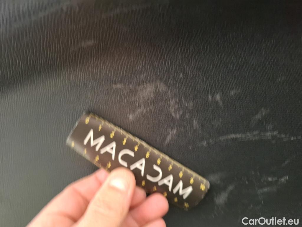  Peugeot  308 PEUGEOT  / 2017 / 5P / Berline BlueHDi 130 EAT8 S&S ALLURE BUSINESS #36