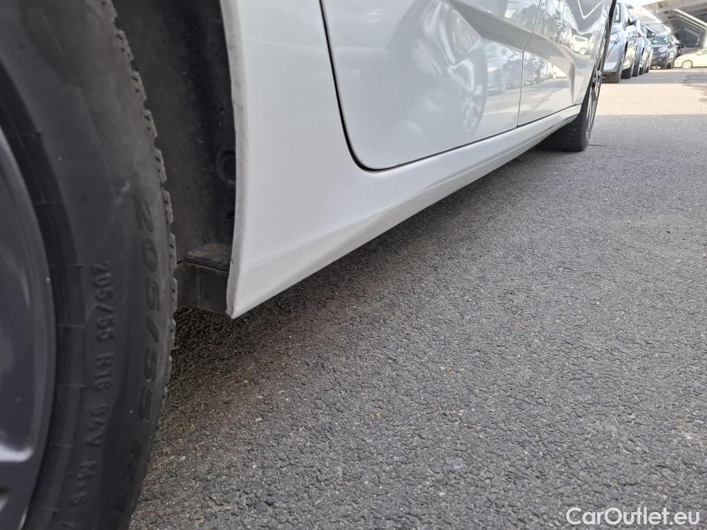  Peugeot  308  Active Pack 1.5 HDi 130CV BVM6 E6d #16