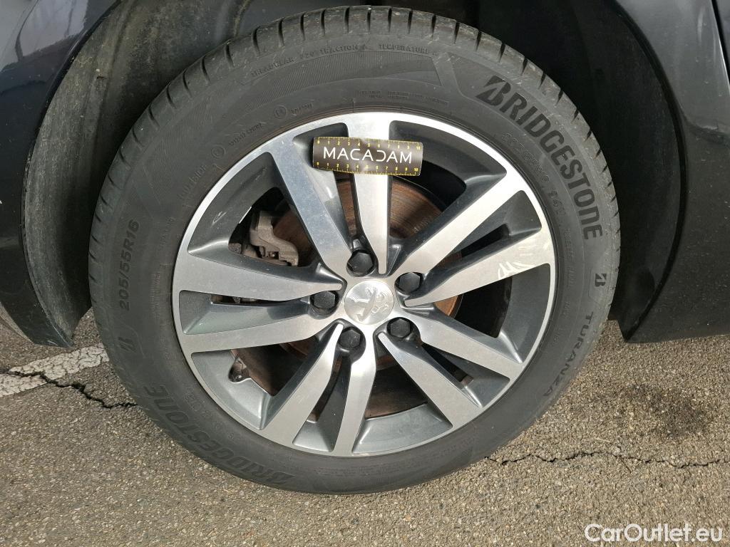  Peugeot  308 PEUGEOT  / 2017 / 5P / Berline BlueHDi 130 EAT8 S&S ALLURE BUSINESS #20