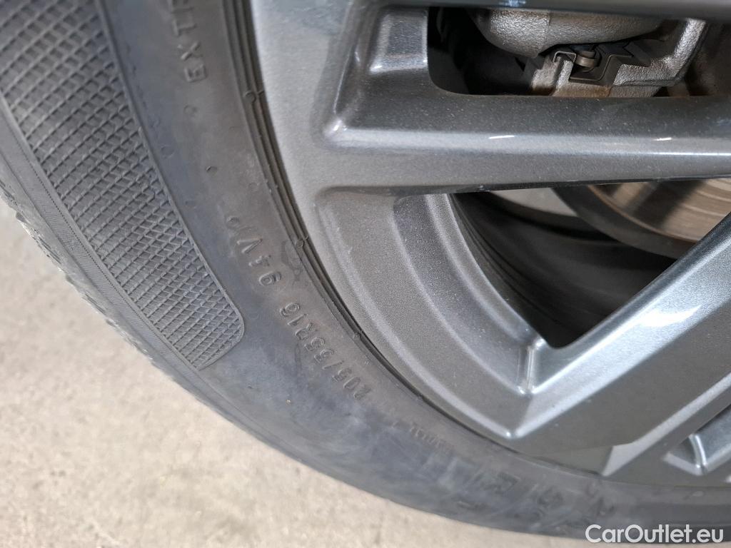  Peugeot  308 PEUGEOT  SW / 2021 / 5P / Break BlueHDi 130 ACTIVE PACK #4