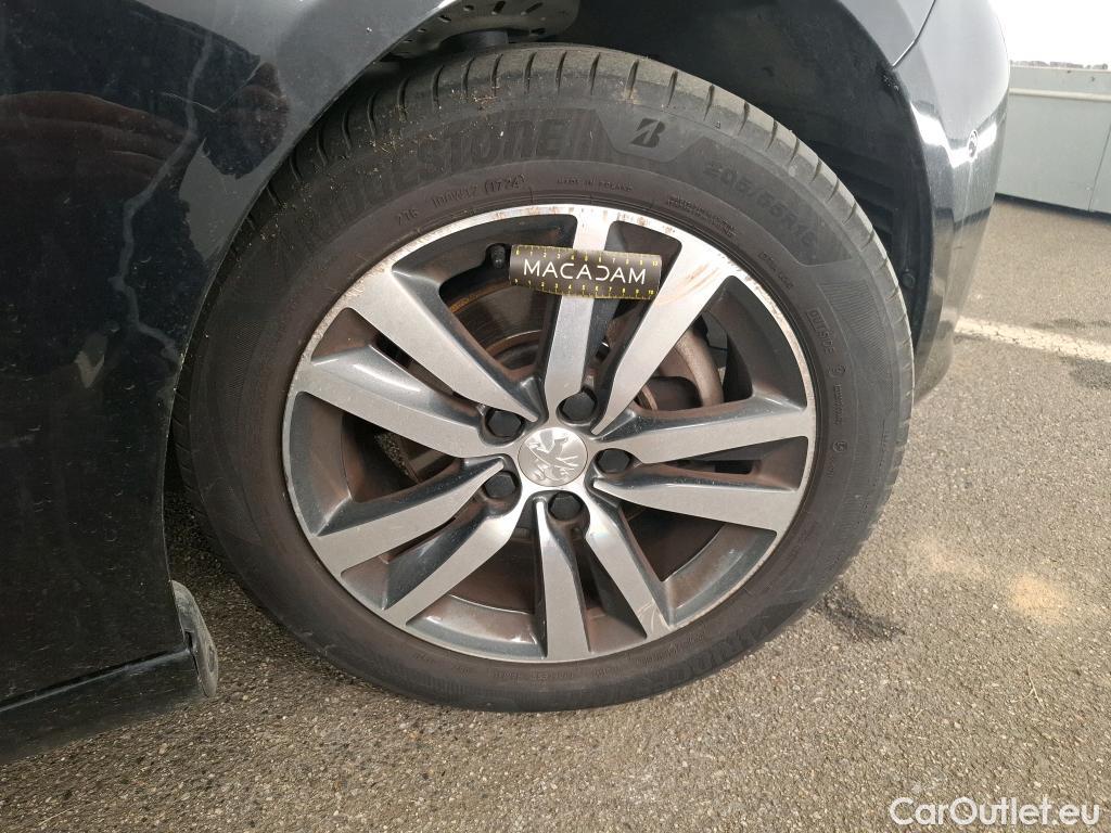  Peugeot  308 PEUGEOT  / 2017 / 5P / Berline BlueHDi 130 EAT8 S&S ALLURE BUSINESS #24