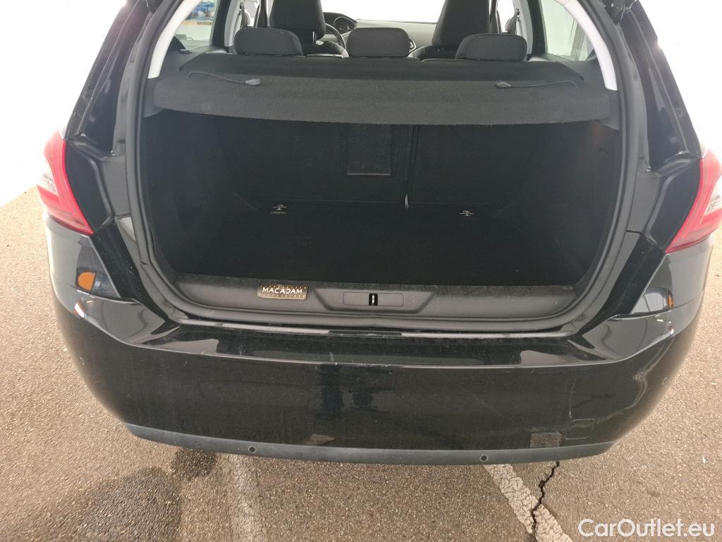  Peugeot  308 PEUGEOT  / 2017 / 5P / Berline BlueHDi 130 EAT8 S&S ALLURE BUSINESS #18