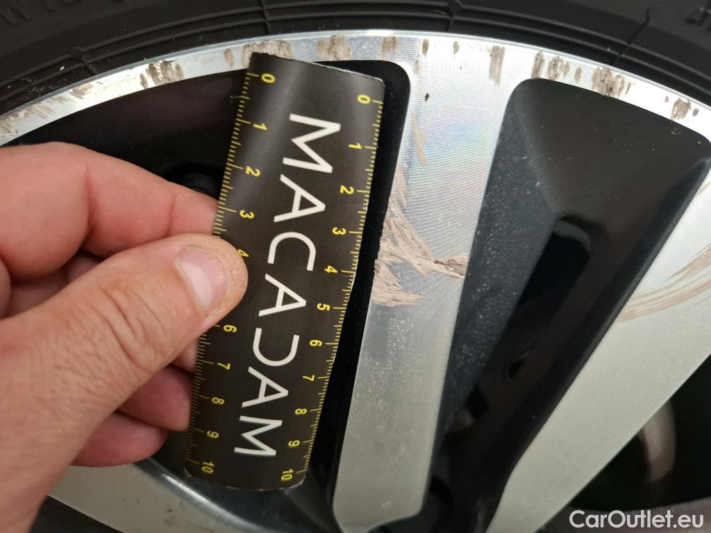  Peugeot  308 PEUGEOT  / 2017 / 5P / Berline BlueHDi 130 EAT8 S&S ALLURE BUSINESS #27