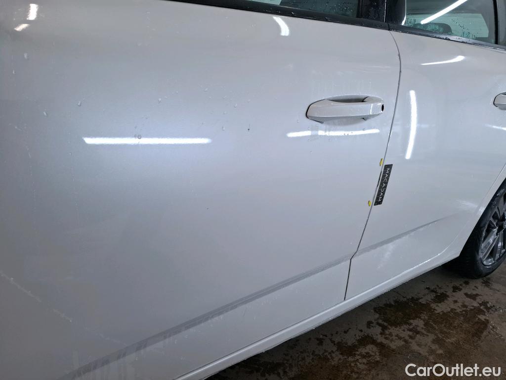  Peugeot  308  Active Pack 1.5 HDi 130CV BVM6 E6d #17