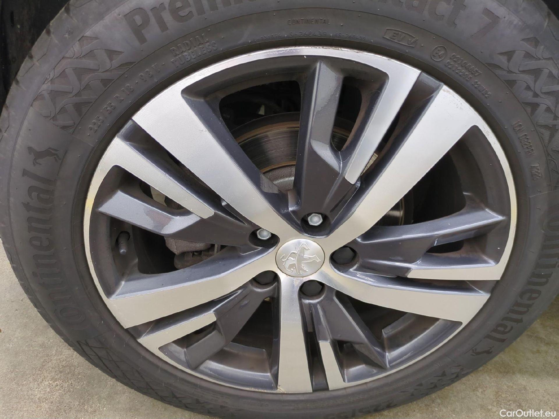  Peugeot  5008  Allure 1.5 HDi 130CV BVA8 7 Sieges E6d #20