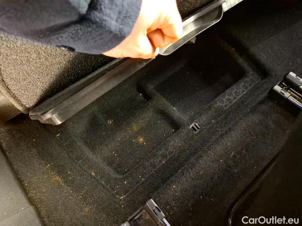  Peugeot  5008  Active Pack 1.5 HDi 130CV BVA8 7 Sieges E6d #14