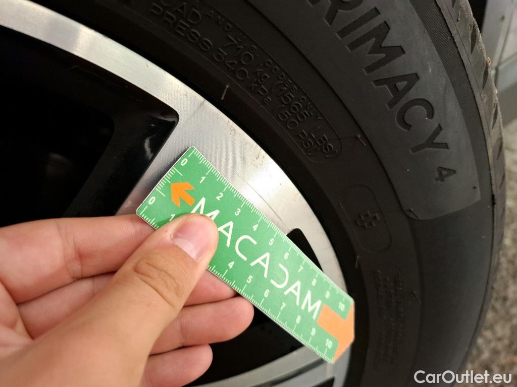  Renault  Captur RENAULT  5p Crossover Business dCi 90 - 18 #43