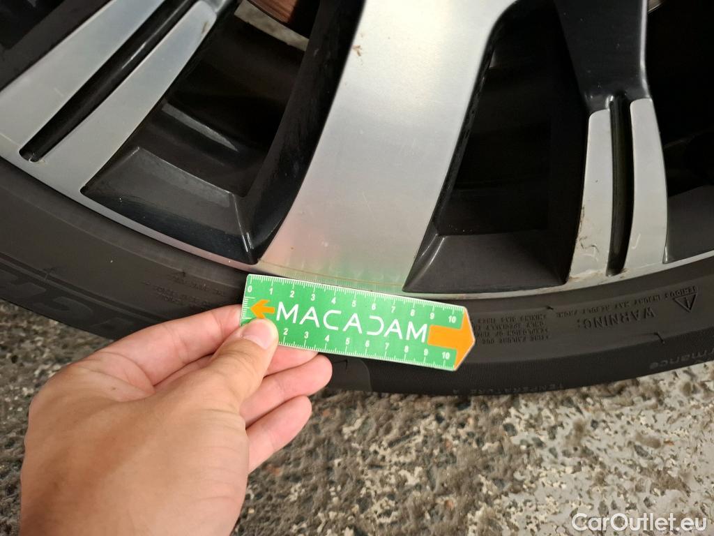  Renault  Captur RENAULT  5p Crossover Business dCi 90 - 18 #29