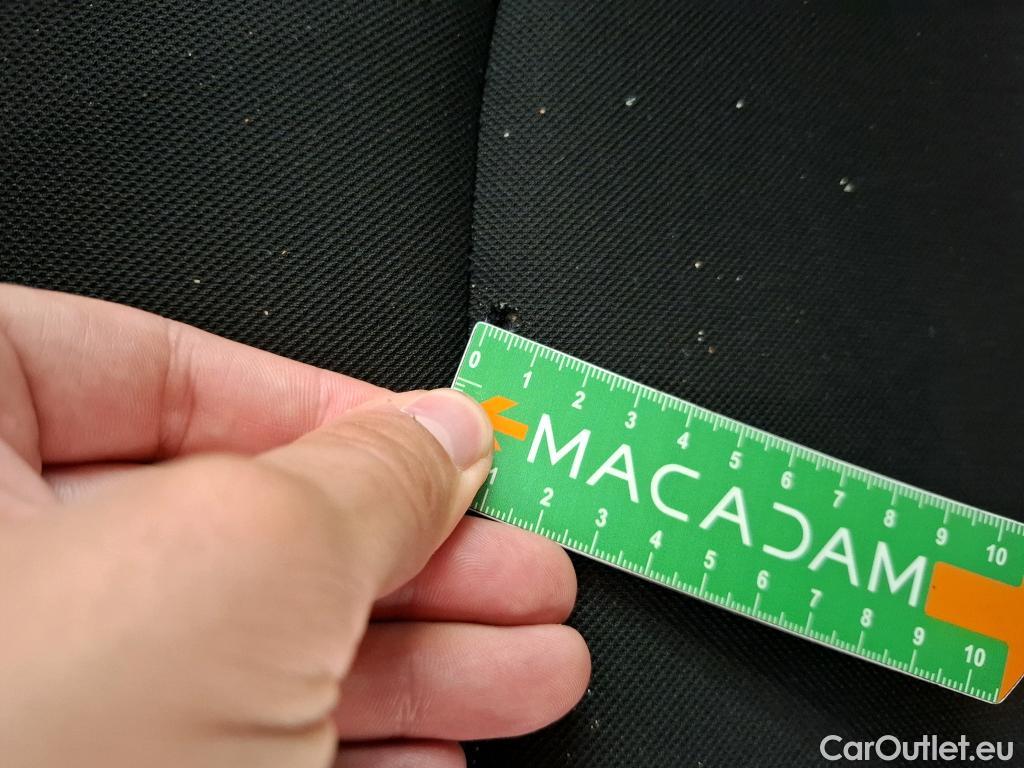  Renault  Captur RENAULT  5p Crossover Business dCi 90 - 18 #36