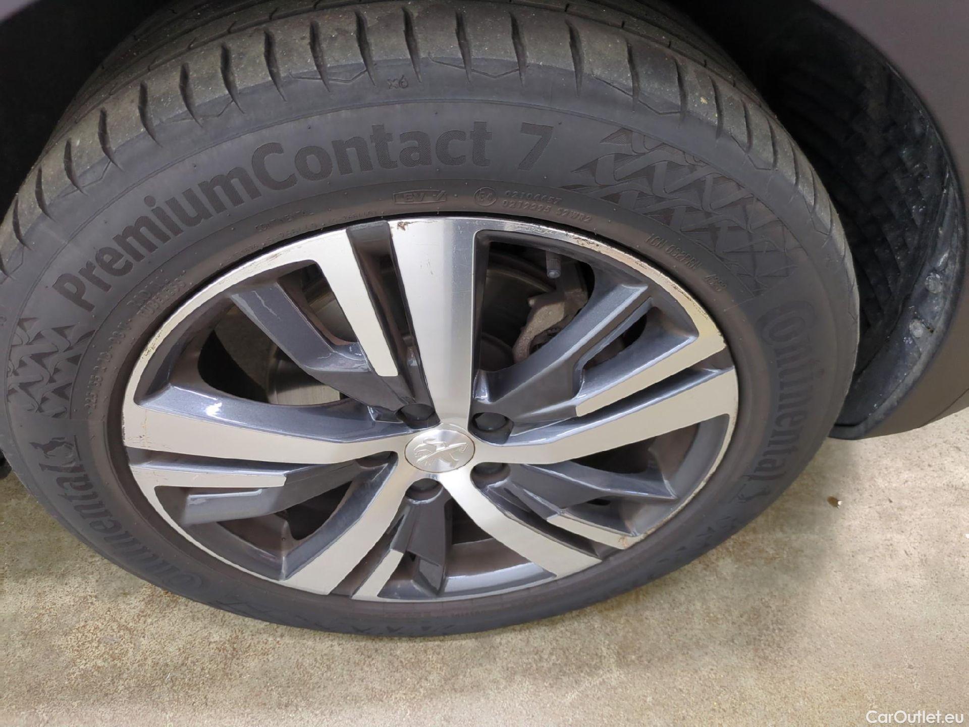  Peugeot  5008  Allure 1.5 HDi 130CV BVA8 7 Sieges E6d #12