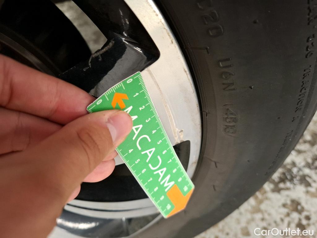  Renault  Captur RENAULT  5p Crossover Business dCi 90 - 18 #16