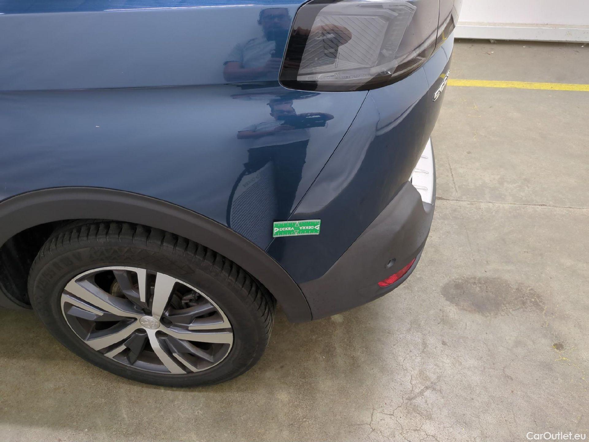  Peugeot  5008  Allure 1.5 HDi 130CV BVA8 7 Sieges E6d #37