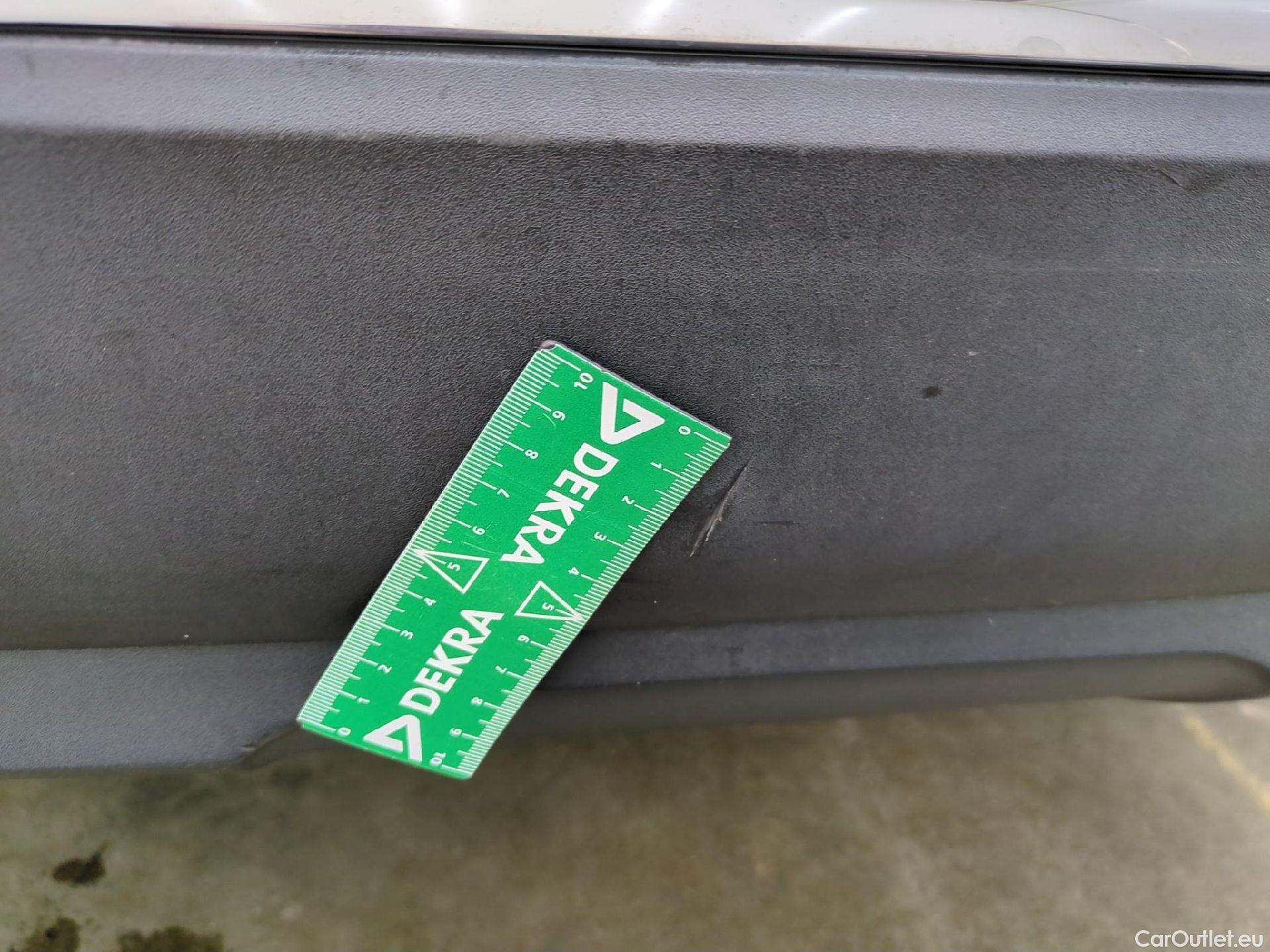  Peugeot  5008  Allure 1.5 HDi 130CV BVA8 7 Sieges E6d #40