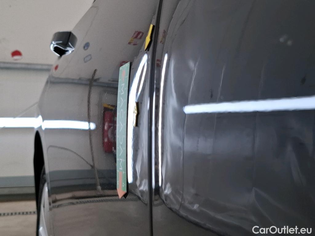  Volkswagen  Golf  VOLKSWAGEN 2020  5P  Berline 2 0 TDI SCR 150 DSG7 Life Busi 1st #38