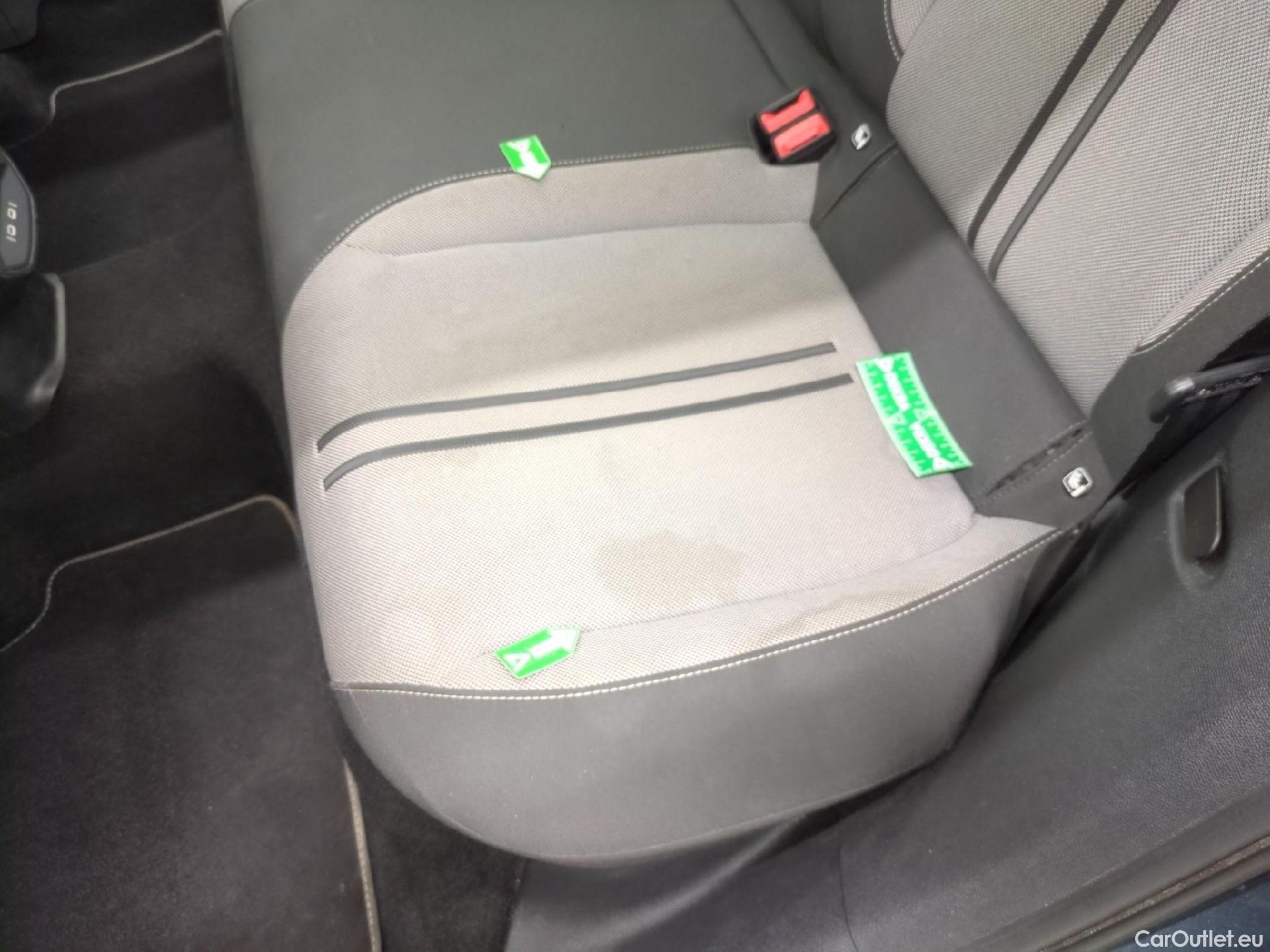  Seat  Leon SEAT  Sportstourer / 2020 / 5P / Break 2.0 TDI 150 DSG S&S Style Business #6