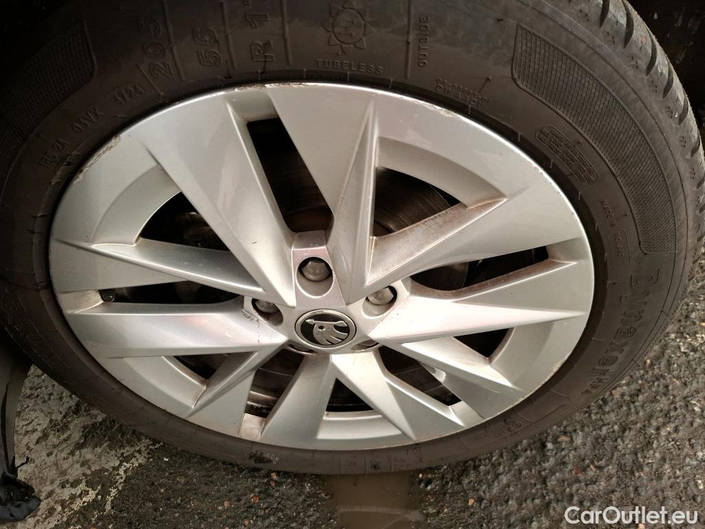  Skoda  Octavia  Break Business 2.0 TDI 150CV BVA7 E6d #32