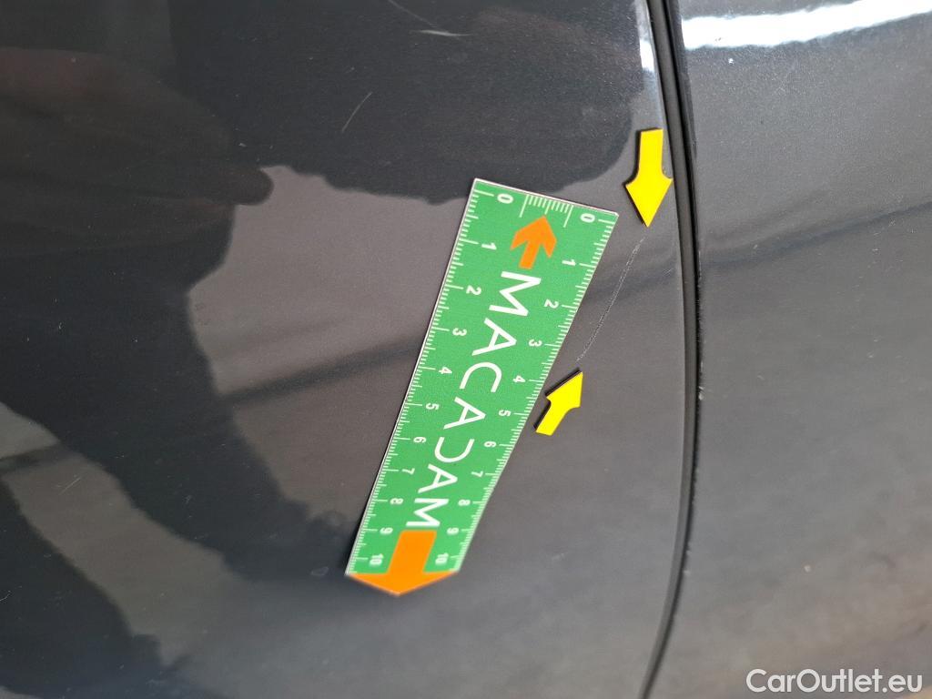  Volkswagen  Golf  VOLKSWAGEN 2020  5P  Berline 2 0 TDI SCR 150 DSG7 Life Busi 1st #39