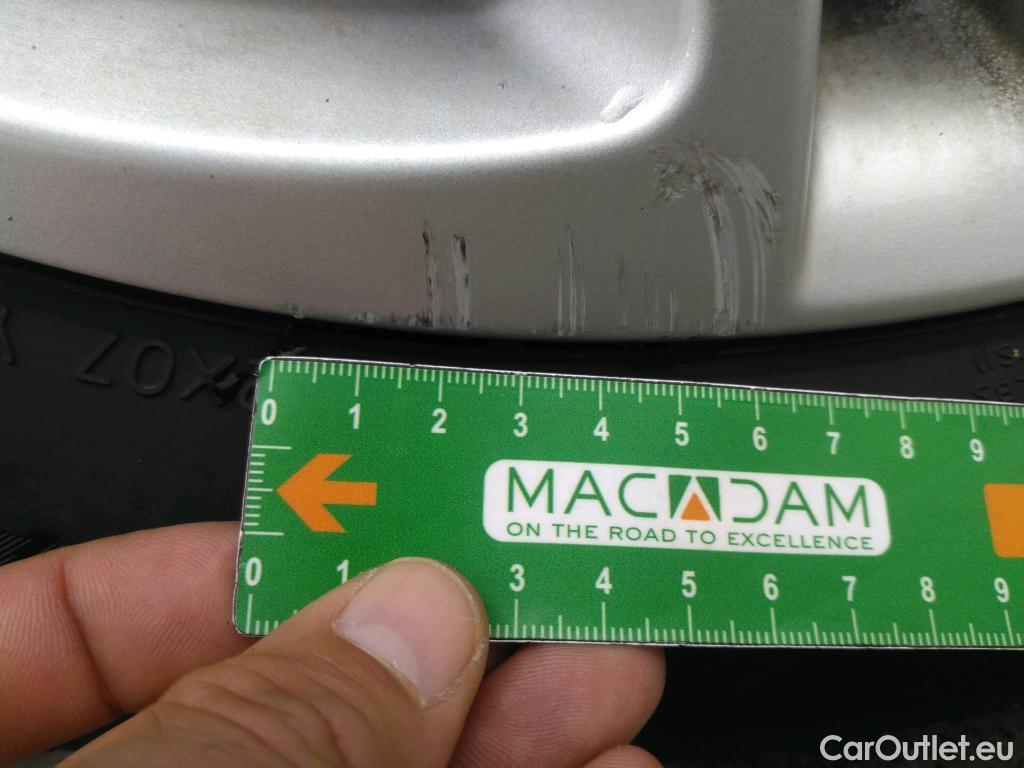  Toyota  C-HR TOYOTA  / 2016 / 5P / SUV 1.8 HYBRIDE 122 DYNAMIC BUSINESS #24