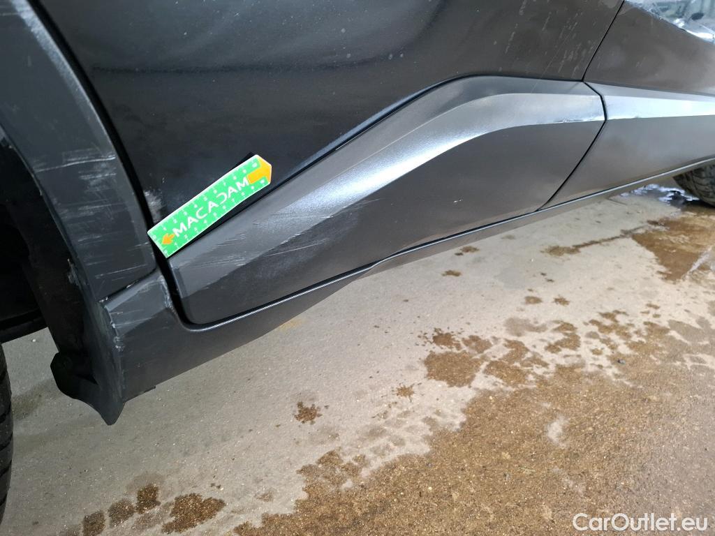  Toyota  C-HR TOYOTA  / 2016 / 5P / SUV 1.8 HYBRIDE 122 DYNAMIC BUSINESS #1