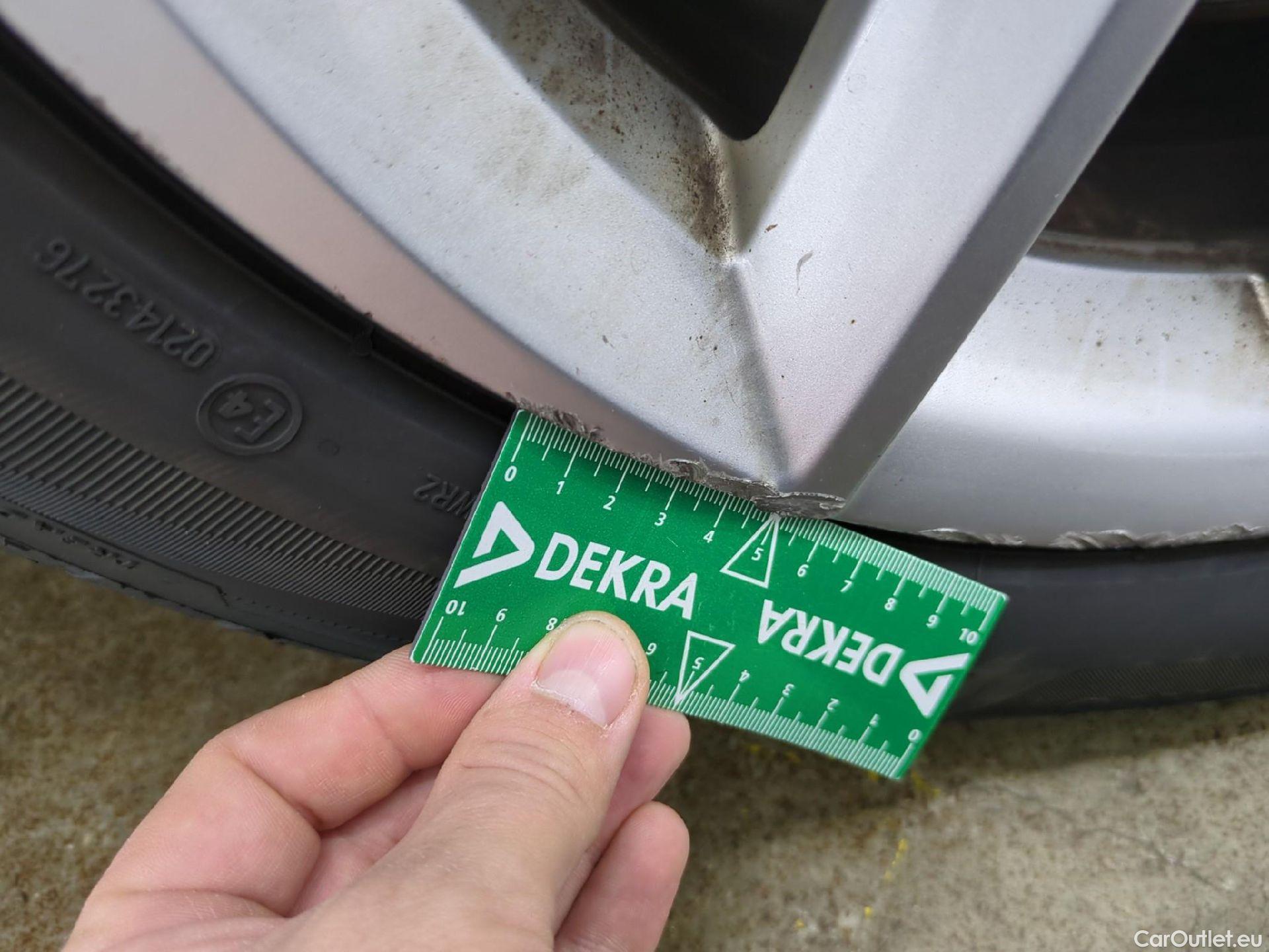  Seat  Leon SEAT  Sportstourer / 2020 / 5P / Break 2.0 TDI 150 DSG S&S Style Business #16