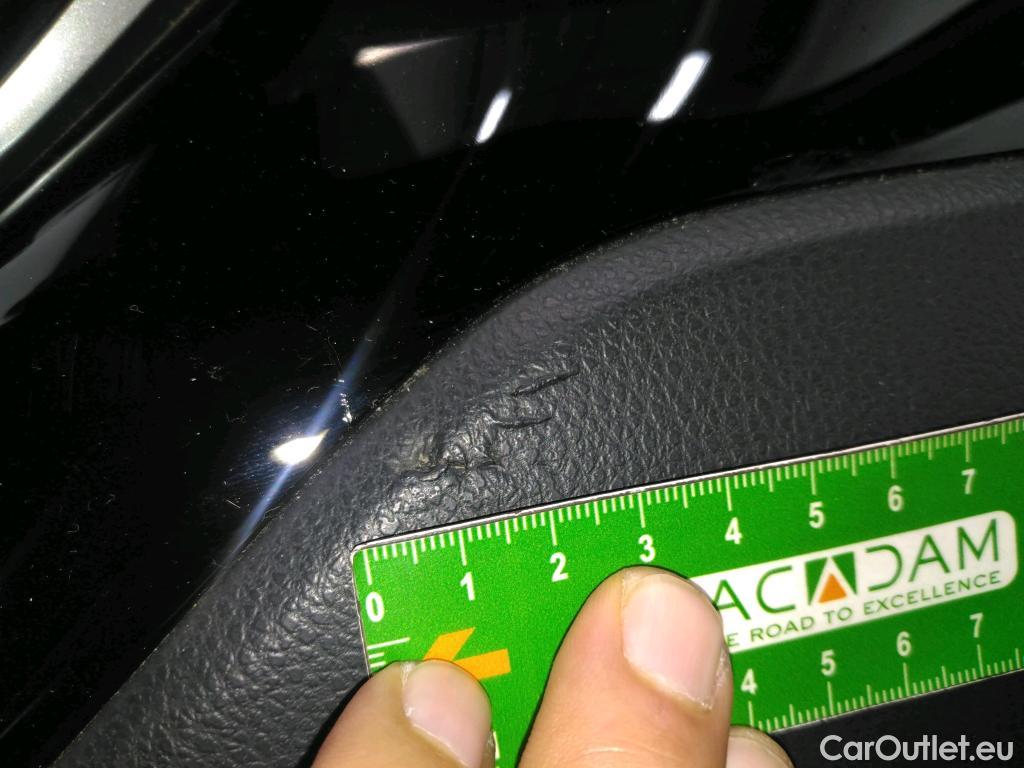  Toyota  C-HR TOYOTA  / 2016 / 5P / SUV 1.8 HYBRIDE 122 DYNAMIC BUSINESS #3