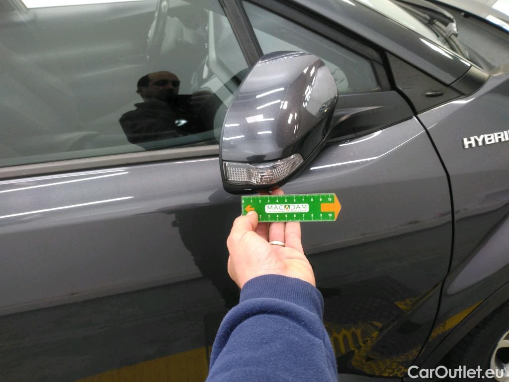  Toyota  C-HR TOYOTA  / 2016 / 5P / SUV 1.8 HYBRIDE 122 DYNAMIC BUSINESS #39