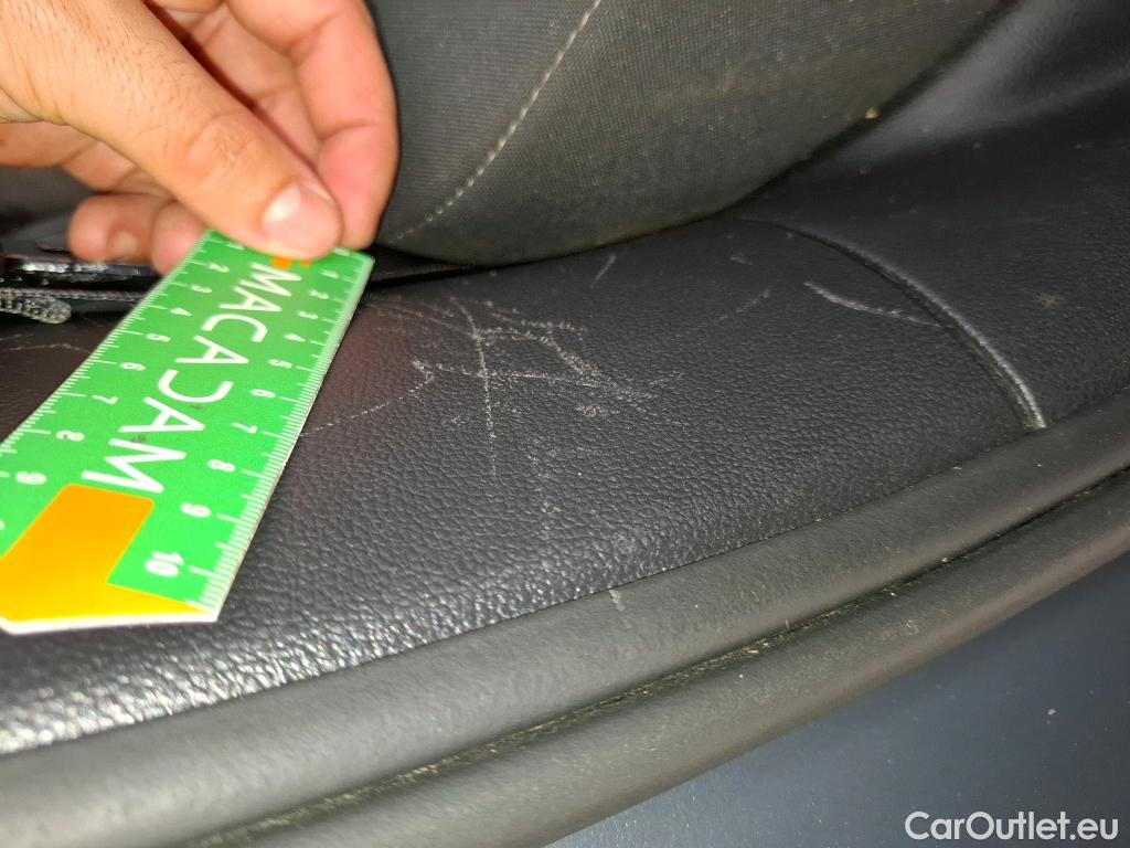  Volkswagen  Golf  VOLKSWAGEN 2020  5P  Berline 2 0 TDI SCR 150 DSG7 Life Busi 1st #22