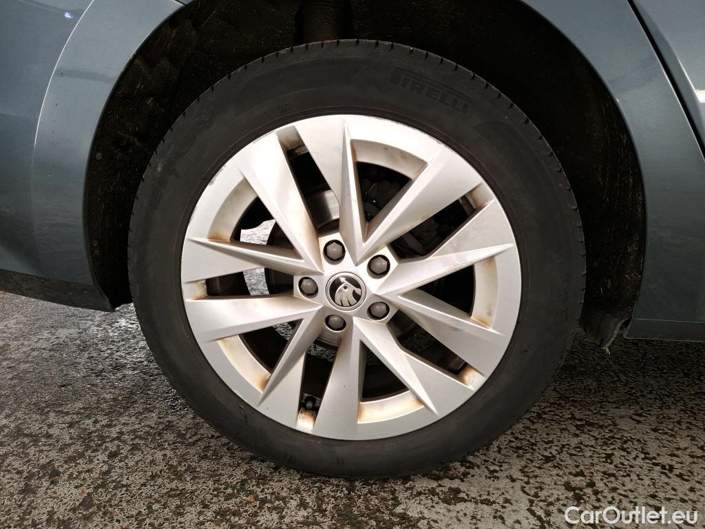  Skoda  Octavia  Break Business 2.0 TDI 150CV BVA7 E6d #40