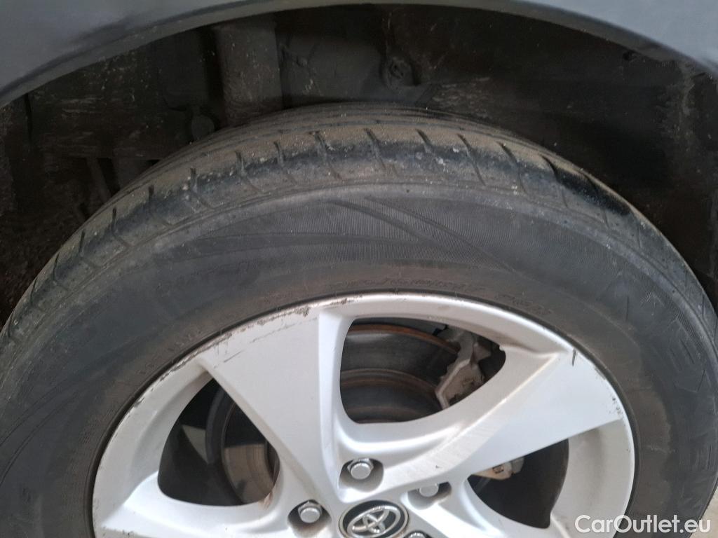  Toyota  C-HR TOYOTA  5p Berline 1.8 HYBRIDE 122 DYNAMIC BUSINESS #64