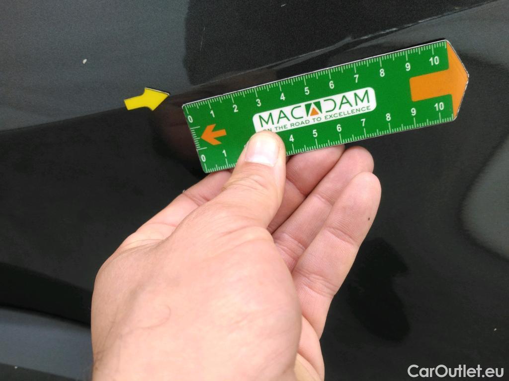  Toyota  C-HR TOYOTA  / 2016 / 5P / SUV 1.8 HYBRIDE 122 DYNAMIC BUSINESS #8