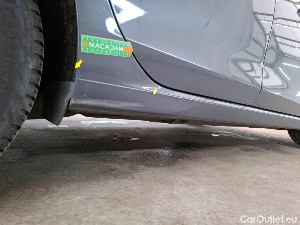  Volkswagen  Golf  VOLKSWAGEN 2020  5P  Berline 2 0 TDI SCR 150 DSG7 Life Busi 1st #4