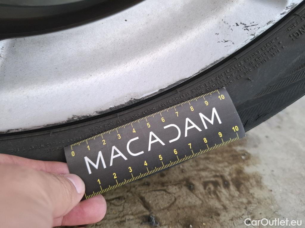  Toyota  C-HR TOYOTA  5p Berline 1.8 HYBRIDE 122 DYNAMIC BUSINESS #54