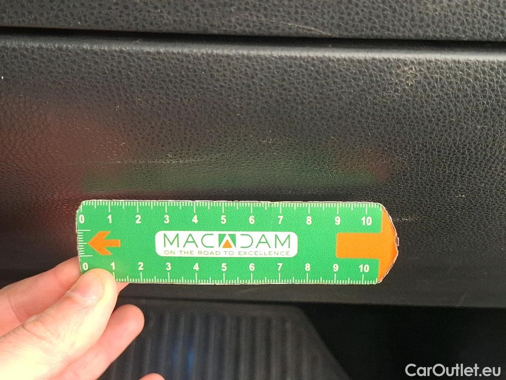  Toyota  RAV4 TOYOTA  Hybride / 2018 / 5P / SUV Hybride 2WD Dynamic Business St Hyb Acad #42