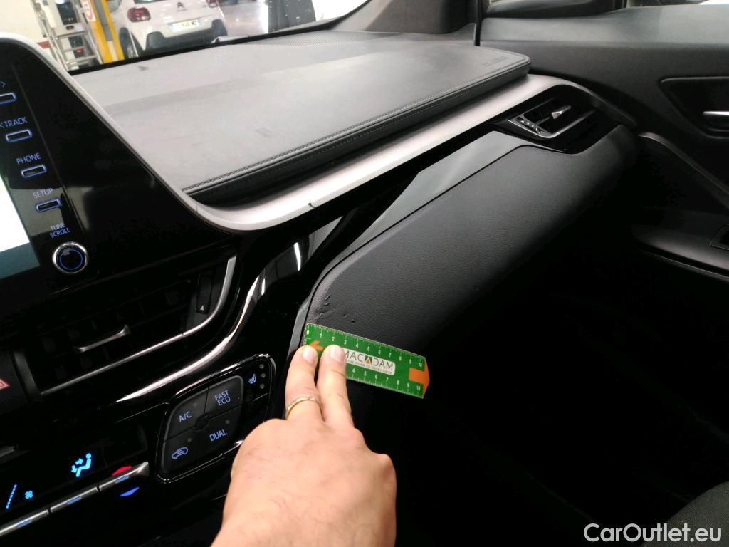  Toyota  C-HR TOYOTA  / 2016 / 5P / SUV 1.8 HYBRIDE 122 DYNAMIC BUSINESS #1