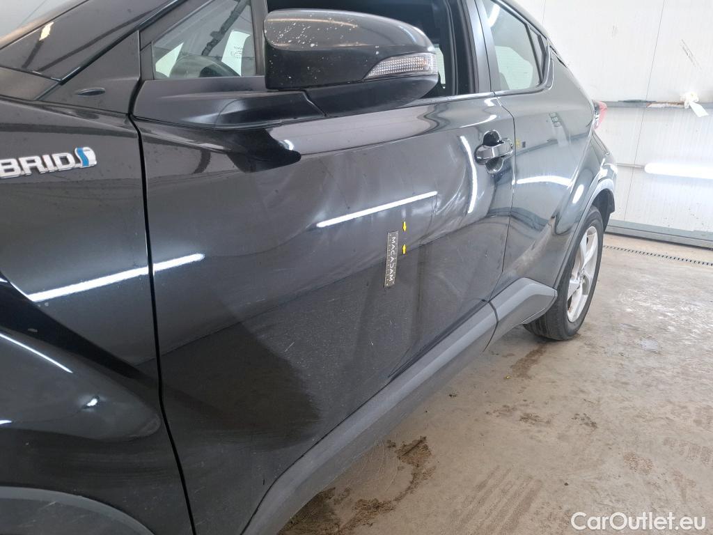  Toyota  C-HR TOYOTA  5p Berline 1.8 HYBRIDE 122 DYNAMIC BUSINESS #68