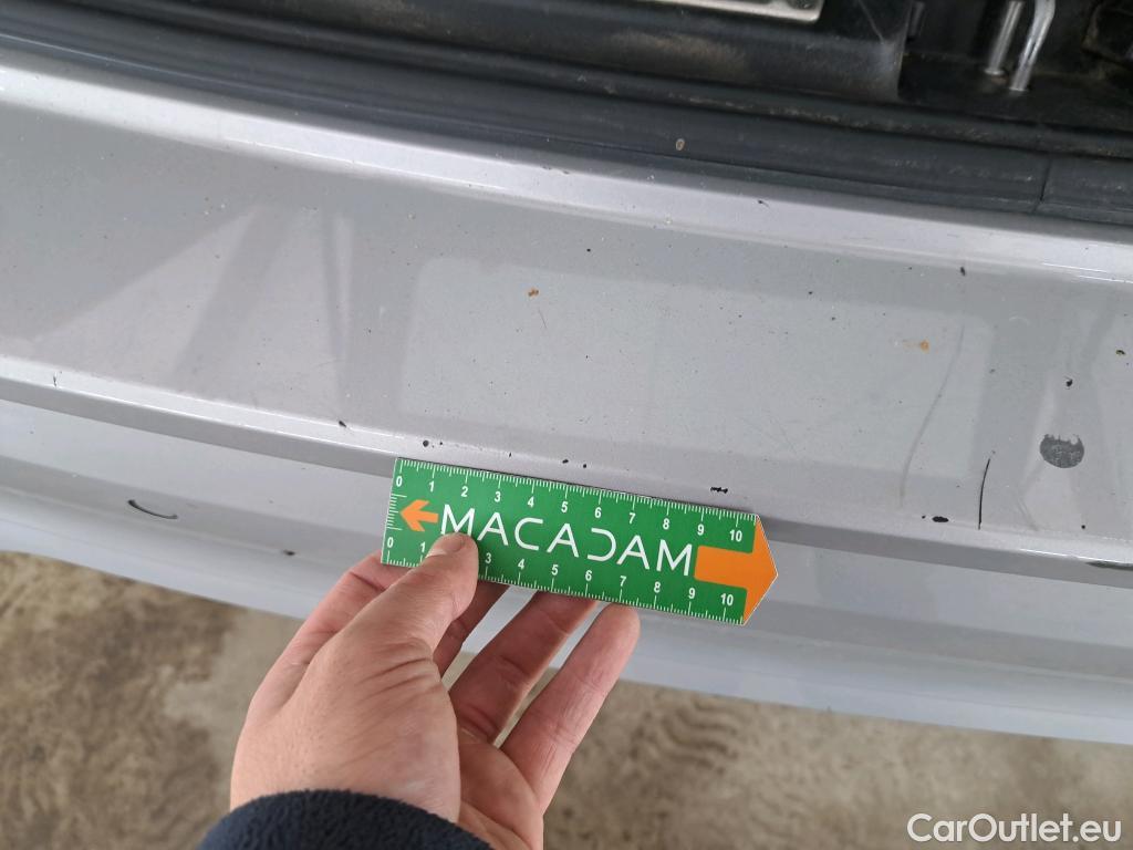  Volvo  XC60 VOLVO  / 2021 / 5P / SUV B4 197 GearTronic 8 Momentum #18