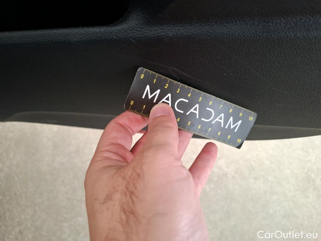  Volkswagen  Touran VOLKSWAGEN  / 2015 / 5P / monospace 2.0 TDI 115 DSG7 Lounge Business 7 pl #33