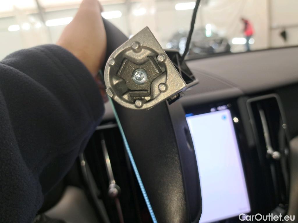  Volvo  XC60 VOLVO  / 2021 / 5P / SUV B4 197 GearTronic 8 Momentum #45