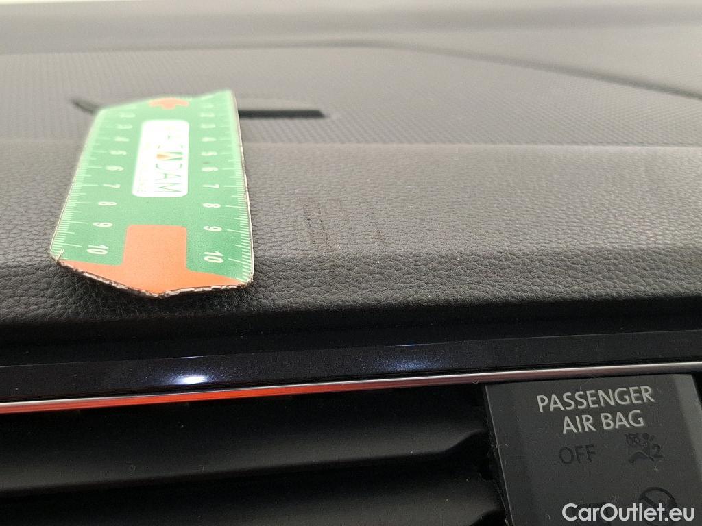  Volkswagen  Tiguan VOLKSWAGEN  Allspace / 2021 / 5P / SUV 2.0 TDI 150 DSG7 Life Business #2