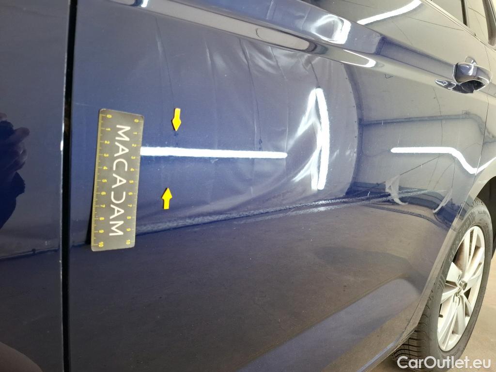  Volkswagen  Touran VOLKSWAGEN  / 2015 / 5P / monospace 2.0 TDI 115 DSG7 Lounge Business 7 pl #7