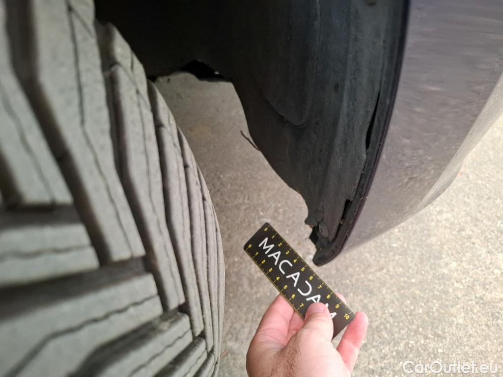  Volkswagen  Touran VOLKSWAGEN  / 2015 / 5P / monospace 2.0 TDI 115 DSG7 Lounge Business 7 pl #50