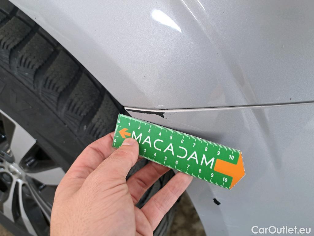  Volvo  XC60 VOLVO  / 2021 / 5P / SUV B4 197 GearTronic 8 Momentum #13