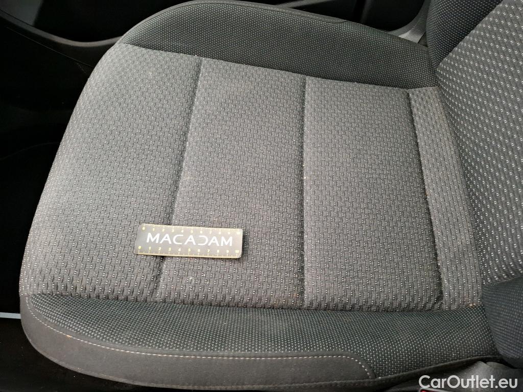  Volkswagen  Touran VOLKSWAGEN  / 2015 / 5P / monospace 2.0 TDI 115 DSG7 Lounge Business 7 pl #47