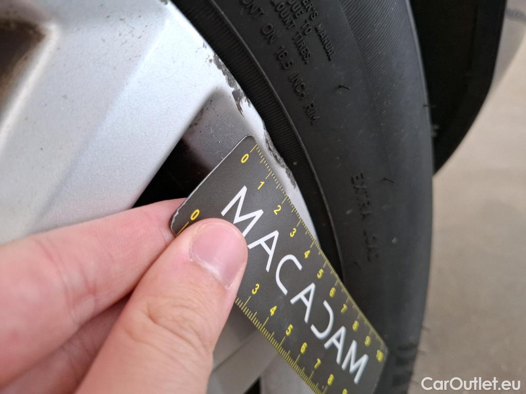  Volkswagen  Touran VOLKSWAGEN  / 2015 / 5P / monospace 2.0 TDI 115 DSG7 Lounge Business 7 pl #3