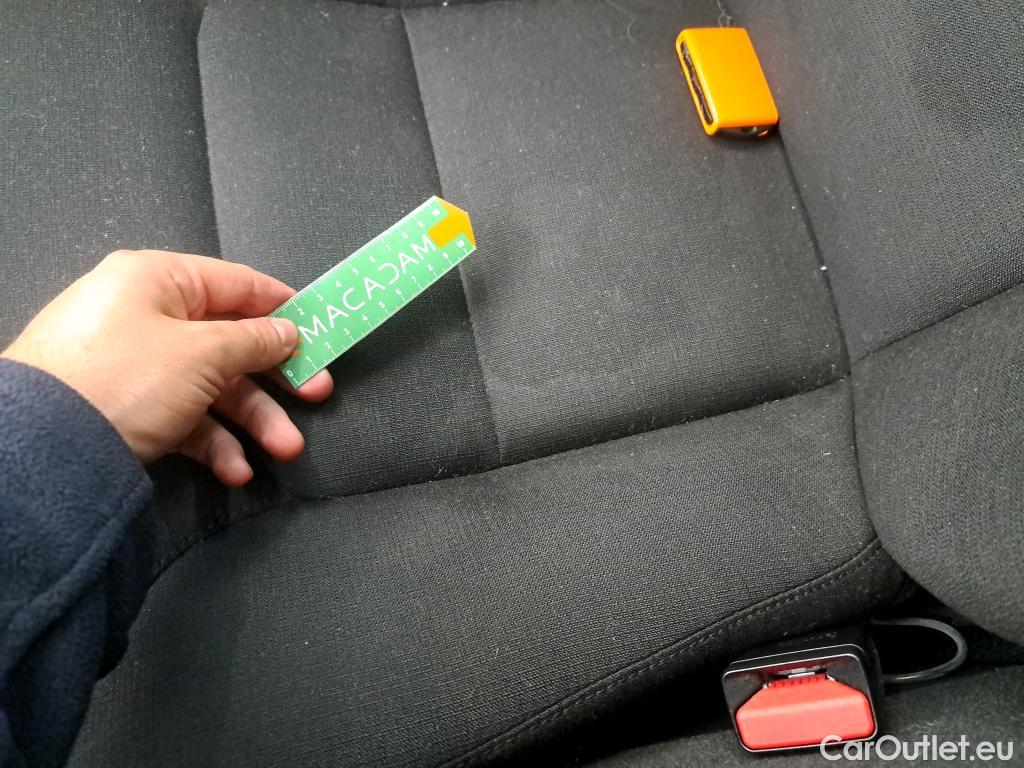  Volvo  XC60 VOLVO  / 2021 / 5P / SUV B4 197 GearTronic 8 Momentum #34