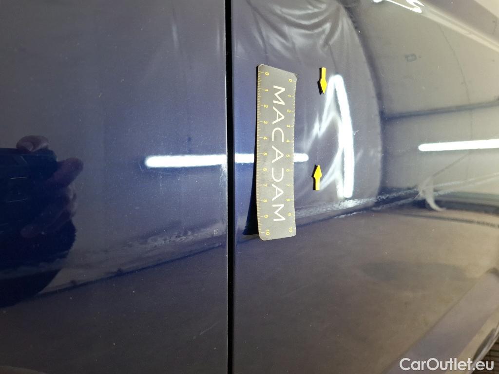  Volkswagen  Touran VOLKSWAGEN  / 2015 / 5P / monospace 2.0 TDI 115 DSG7 Lounge Business 7 pl #8