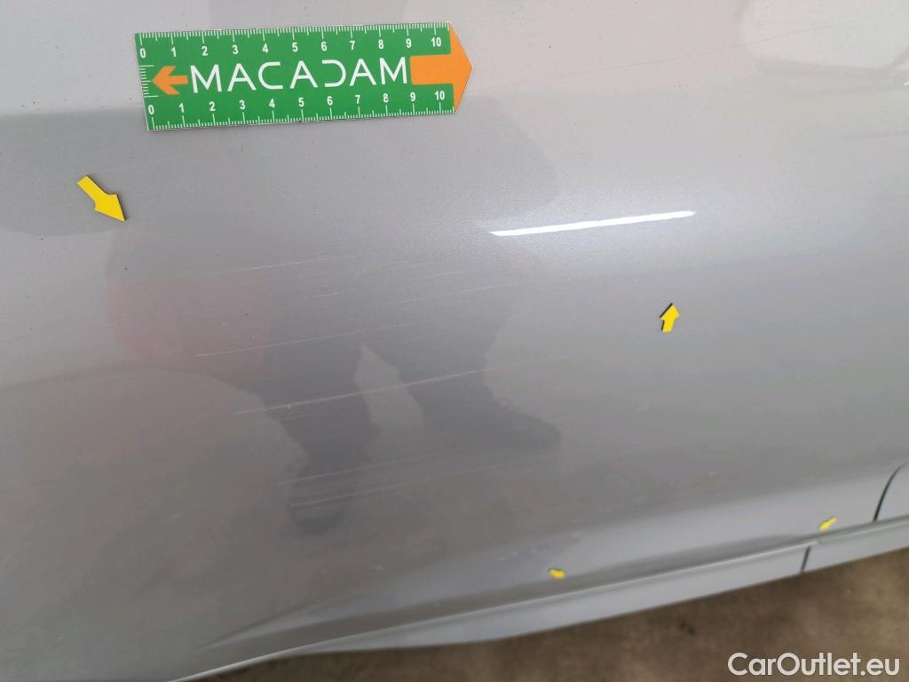  Volvo  XC60 VOLVO  / 2021 / 5P / SUV B4 197 GearTronic 8 Momentum #9