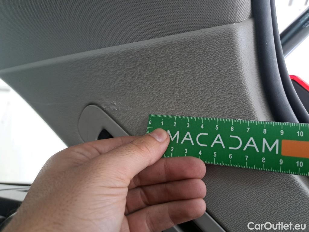  Volvo  XC60 VOLVO  / 2021 / 5P / SUV B4 197 GearTronic 8 Momentum #28